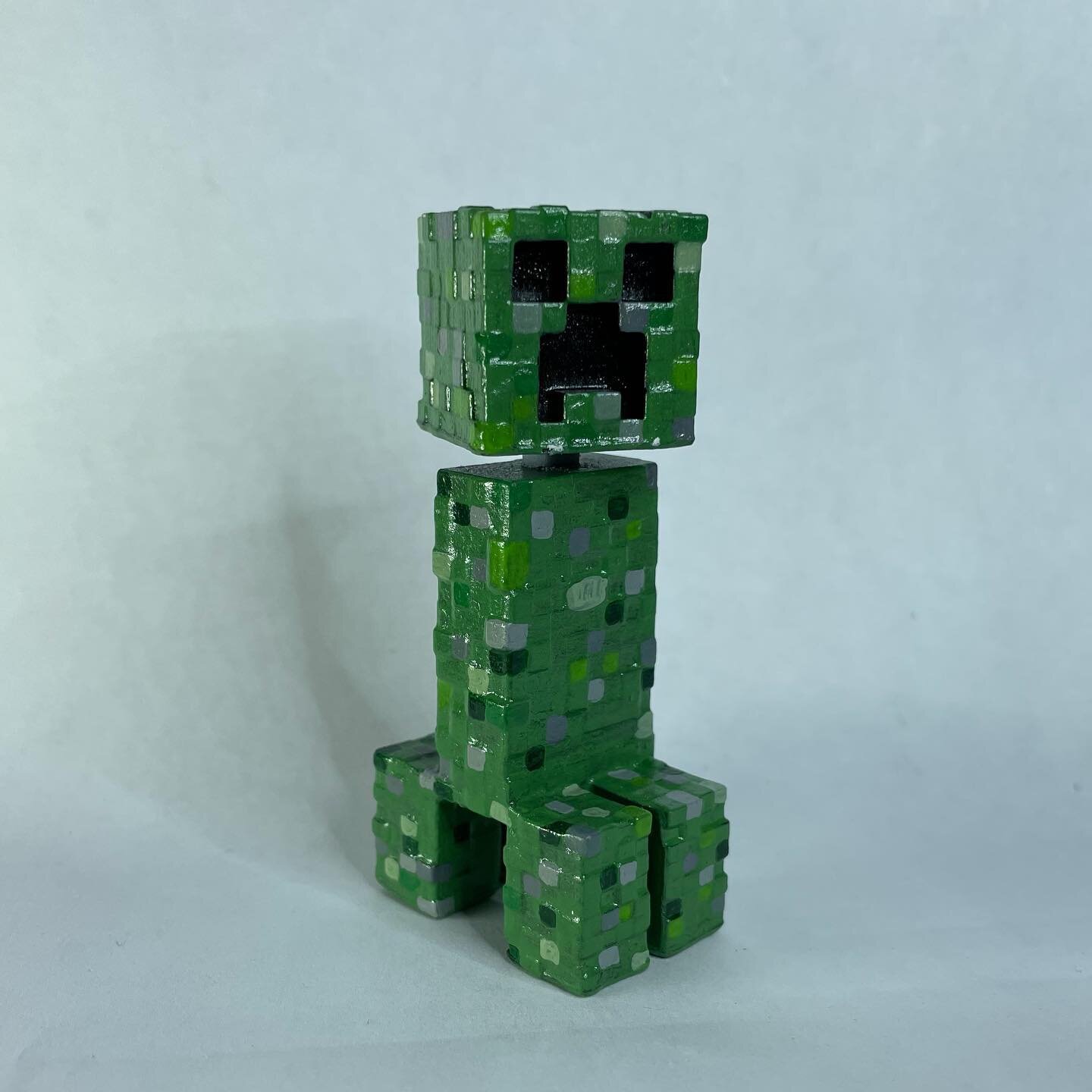 Finally got this little guy printed and painted! Can&rsquo;t wait to give him to my son 🙂 #minecraft #3dprinting #miniaturepainting